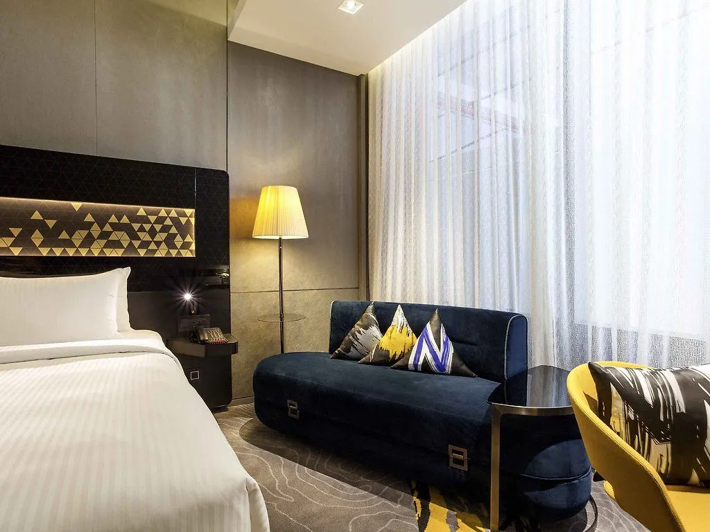 Mercure Singapore On Stevens Hotel