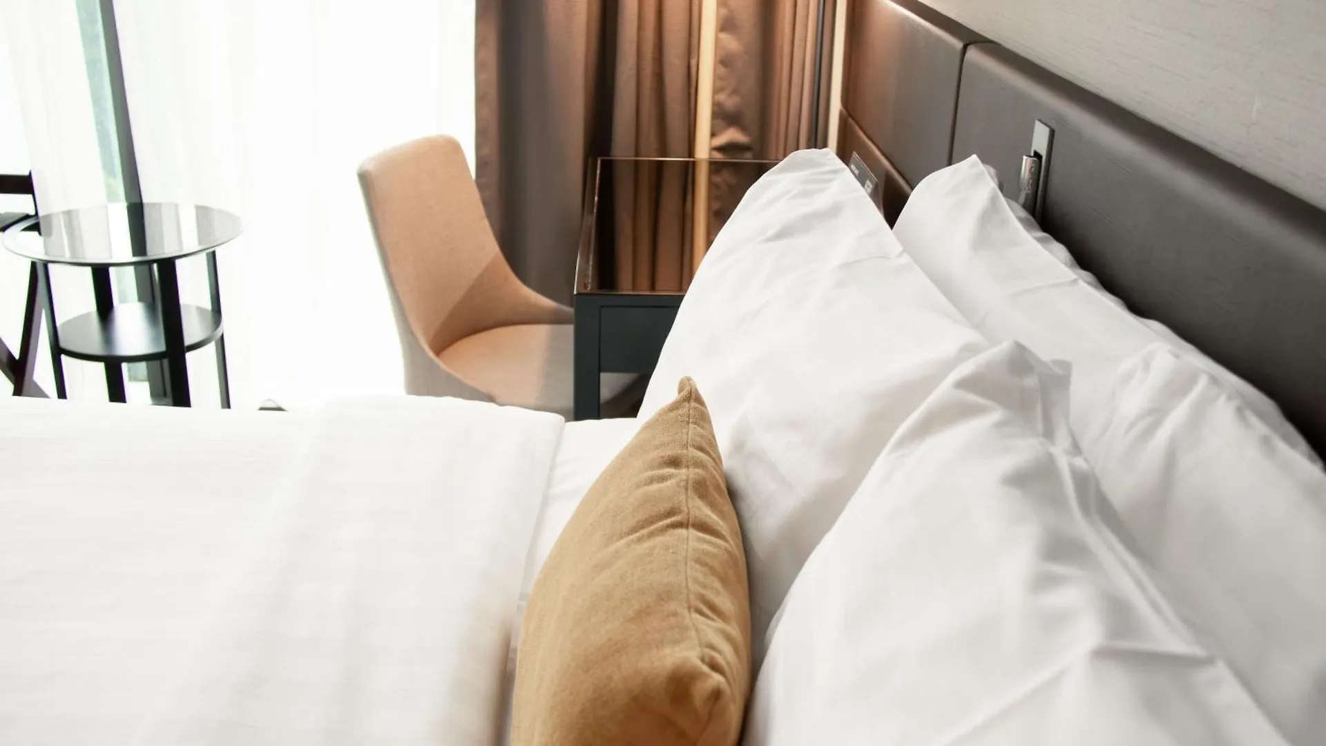 Mercure Singapore On Stevens Hotel