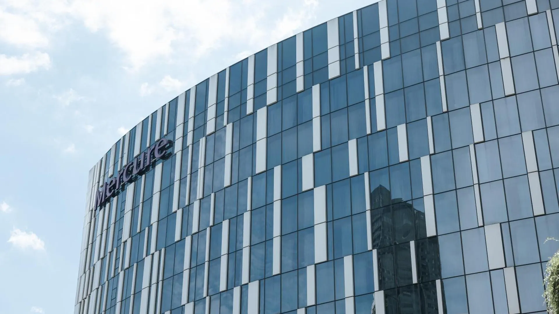 Hotel Mercure Singapore On Stevens