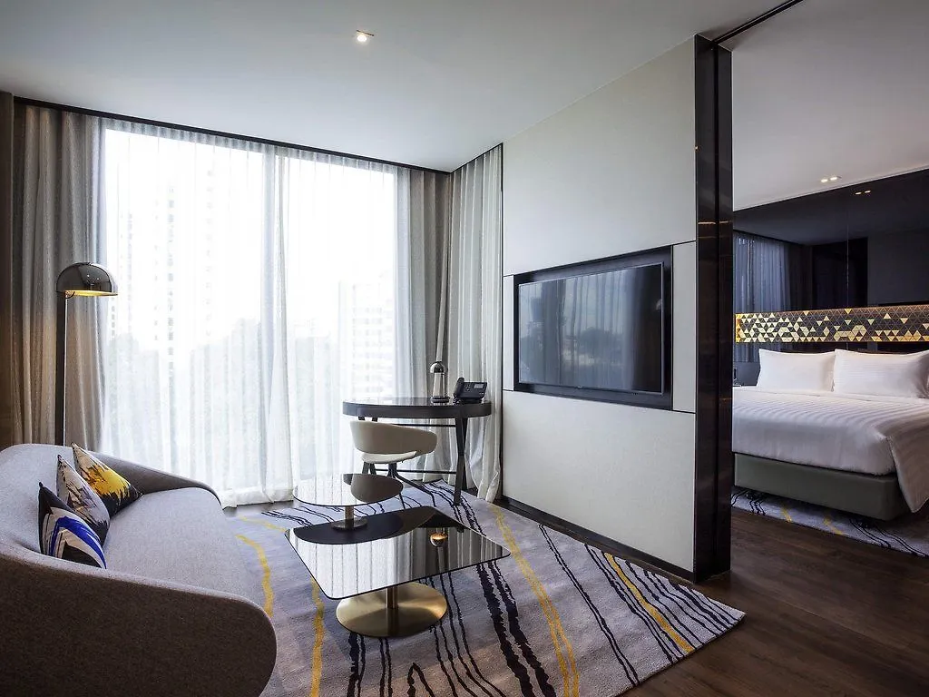 **** Hotel Mercure Singapore On Stevens Singapore