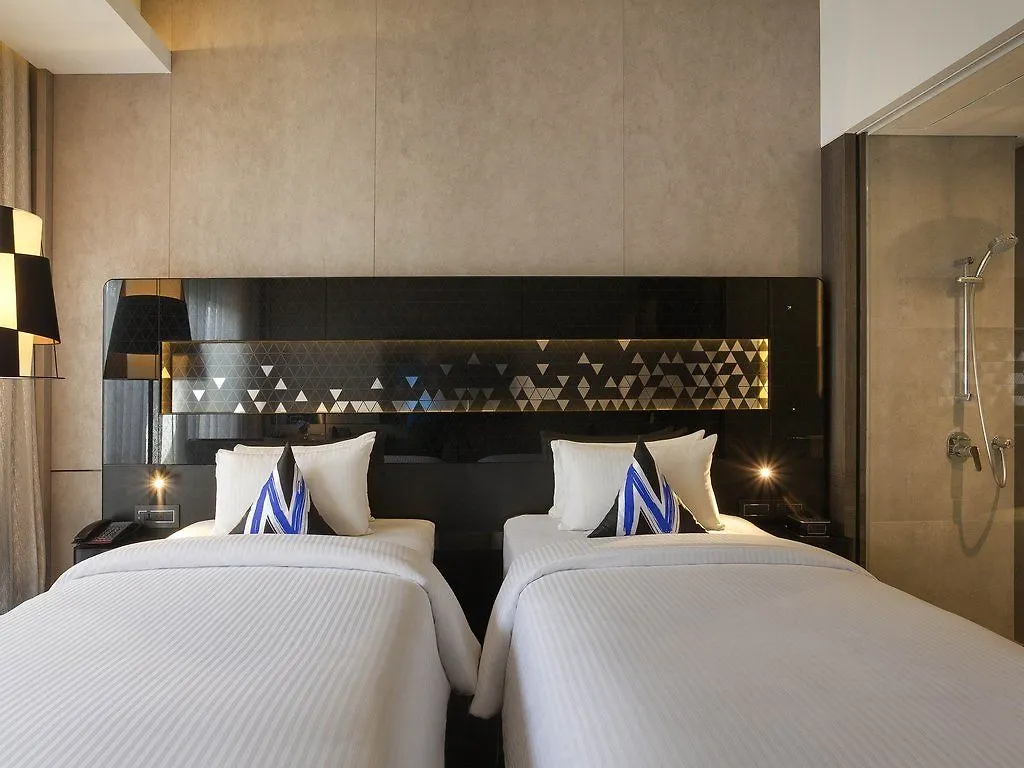 Mercure Singapore On Stevens 4*,  Singapore