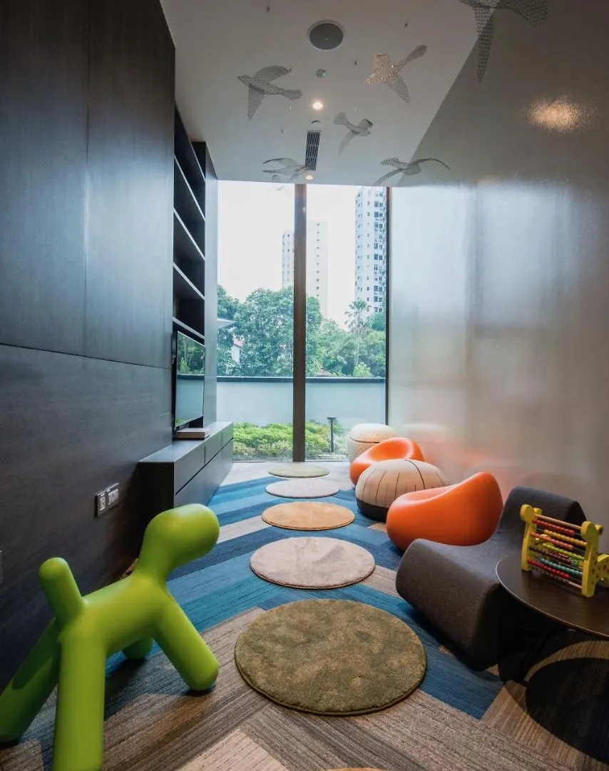 **** Hotel Mercure Singapore On Stevens Singapore